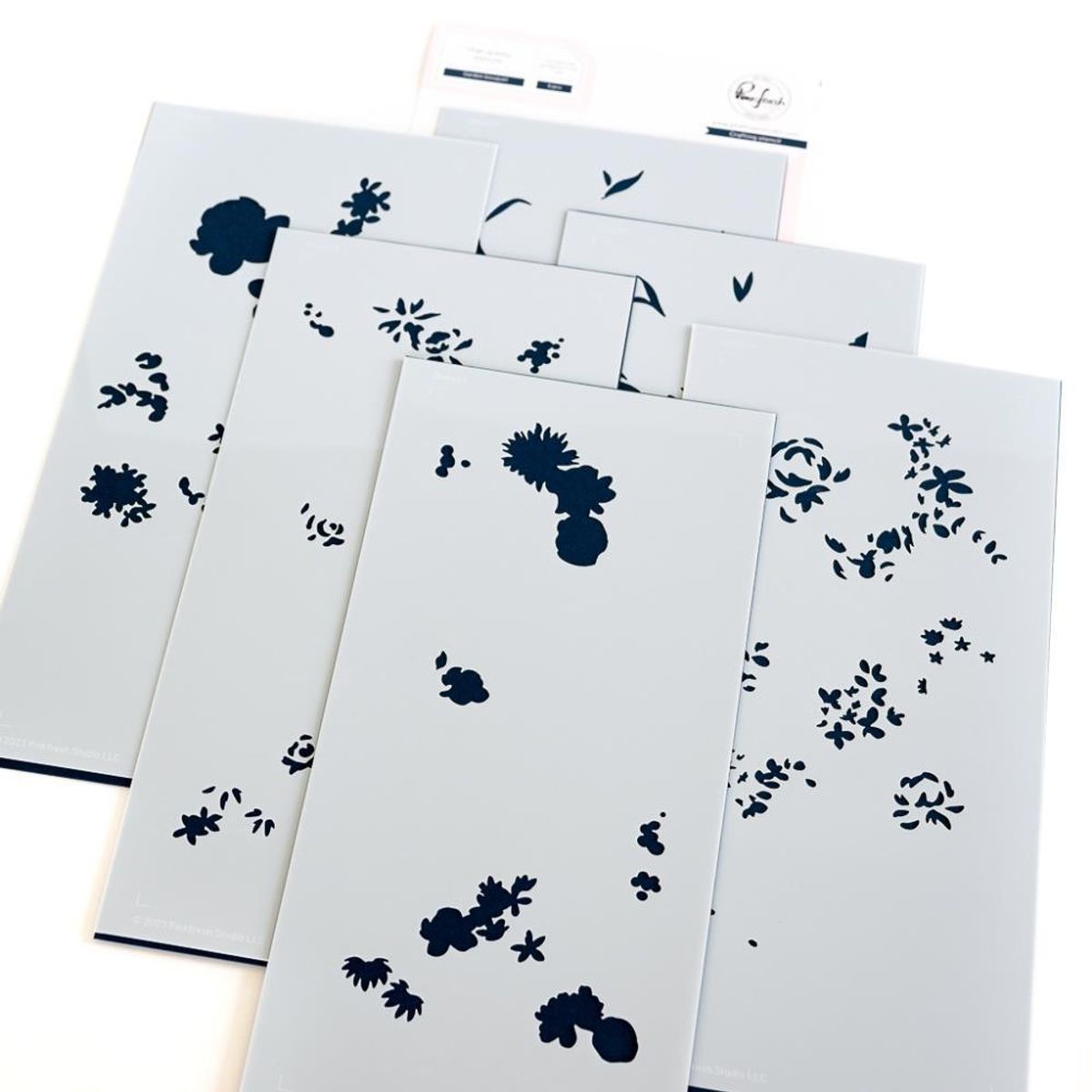 Pinkfresh Studio Garden Bouquet stencils 